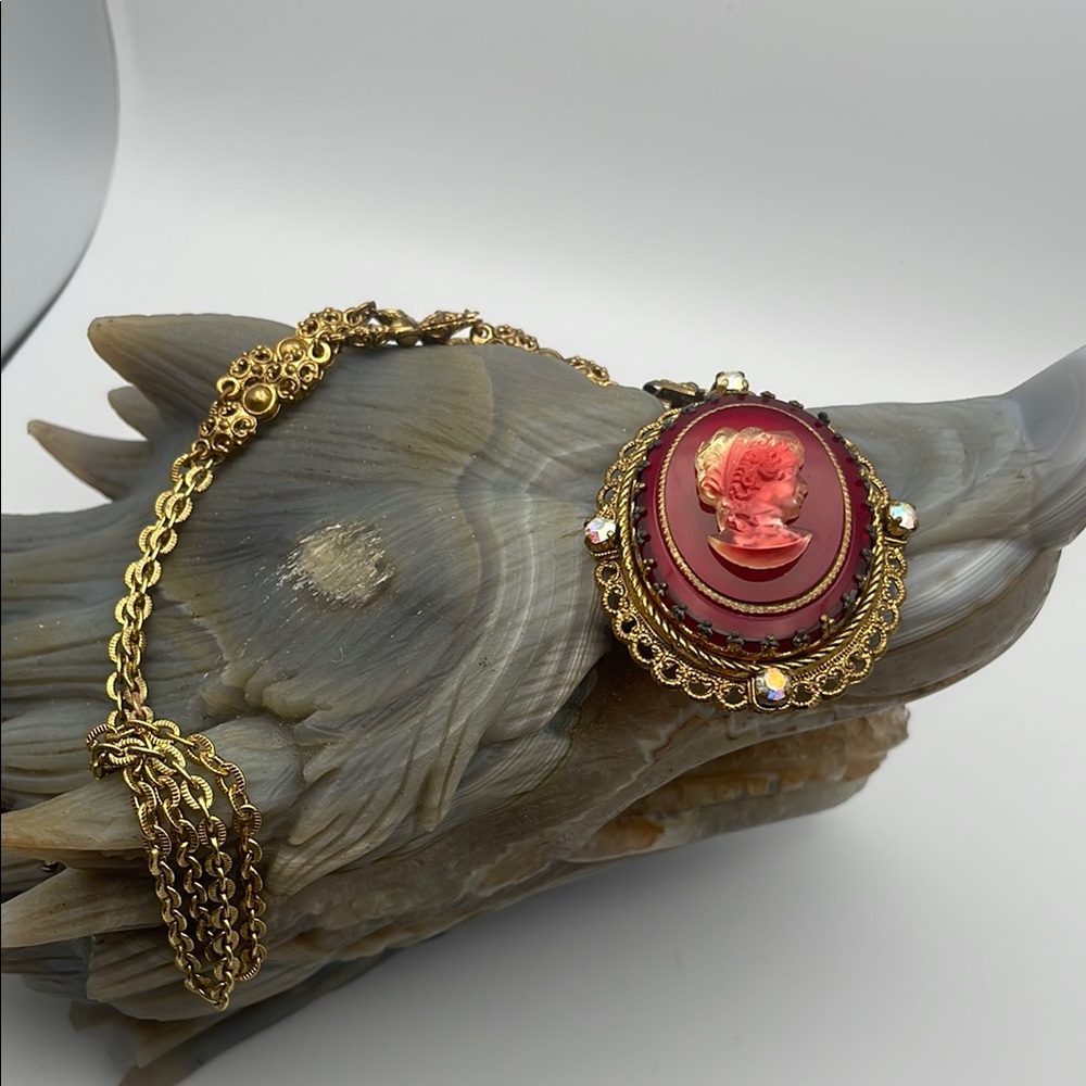Western Germany glass cameo filigree necklace A17 🔥